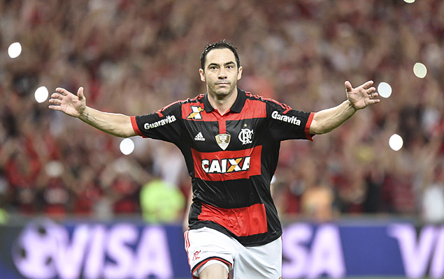Chico comemora gol pelo Flamengo