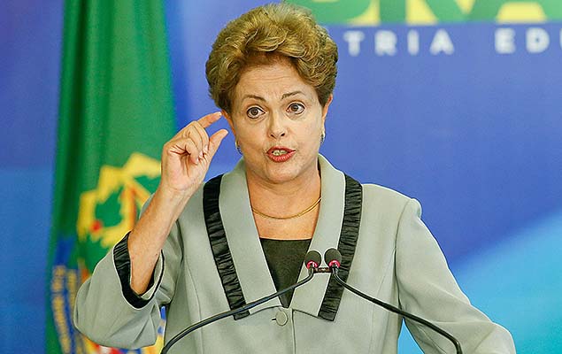 Rousseff ofreci el lunes (16) su primera conferencia de prensa despus de las protestas del domingo 15