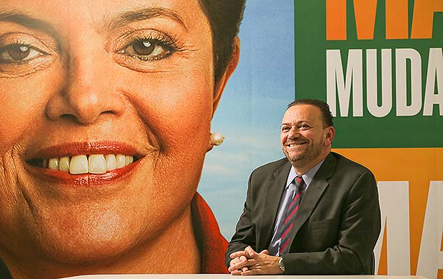 O ministro Edinho Silva, que foi tesoureiro da campanha da candidata  reeleio de Dilma Rousseff