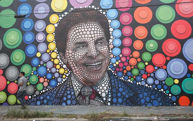 Mural no Campo Limpo, em So Paulo, homenageia o apresentador Silvio Santos
