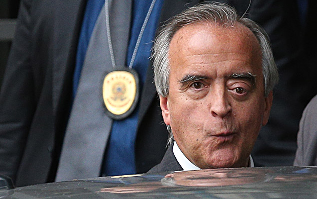 BRASÍLIA, DF, 02.12.2014: Nestor Cerveró após sessão da CPI mista Petrobras no Congresso, em Brasília. 
