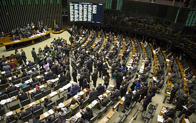 Sesso no plenrio da Cmara dos Deputados, sob o comando de seu presidente, o deputado Eduardo Cunha (PMDB-RJ), para votao da reforma poltica