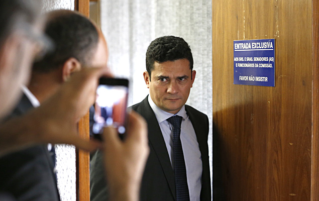O juiz federal Sergio Moro, responsável pela condução dos processos na Operação Lava Jato, participa de audiência pública na CCJ 