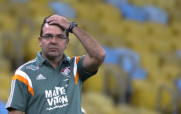 Enderson Moreira no  mais tcnico do Fluminense. O treinador no resistiu  goleada pro 4 a 1 sofrida frente ao Palmeiras na ltima quarta-feira, no Maracan, e no comanda mais a equipe. 