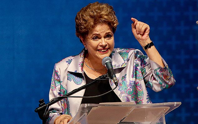 A presidente Dilma Rousseff participa da 15 Conferncia Nacional de Sade, em Braslia (DF)