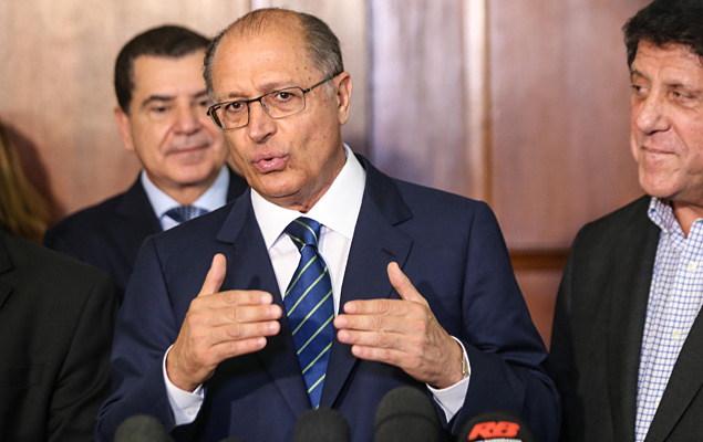 O governador Geraldo Alckmin durante coletiva sobre a vacina contra a dengue no Palcio dos Bandeirantes