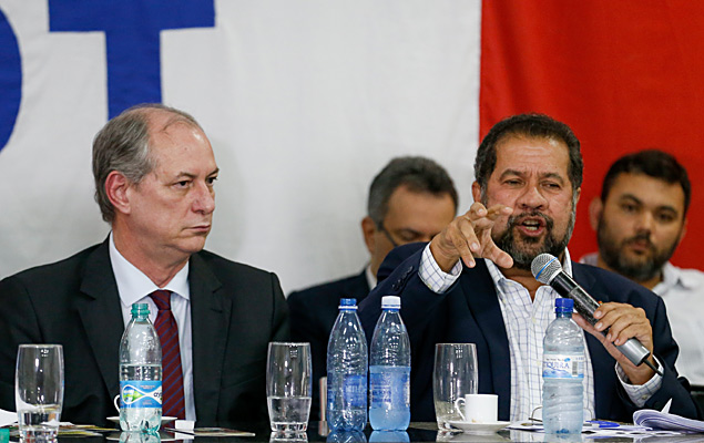 O ex-ministro Ciro Gomes e do presidente nacional do PDT, Carlos Lupi