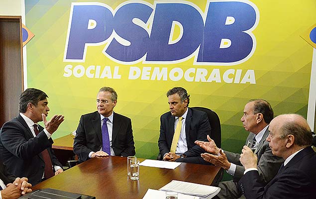 O senador Renan Calheiros (PMDB-AL) durante reunião com líderes tucanos em fevereiro