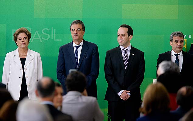 Dilma d posse aos novos ministros Wellington Silva (Justia), Eduardo Cardozo (AGU) e Luiz Navarro de Brito (CGU), em Braslia (DF)