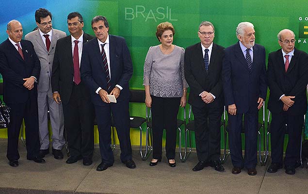 A presidente Dilma durante encontro com juristas contrrios ao impeachment, no Palcio do Planalto