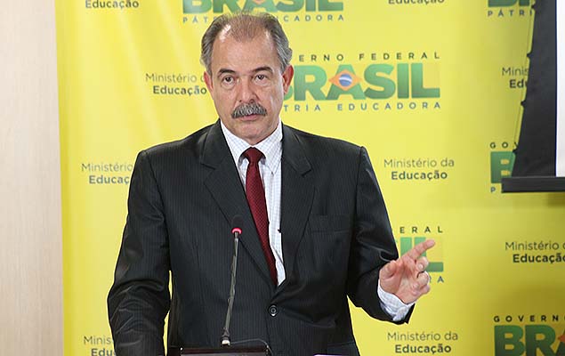 Aloizio Mercadante (Educação) fala sobre os números do Censo da Educação Básica 2015, e programas do MEC, em Brasília (DF) 