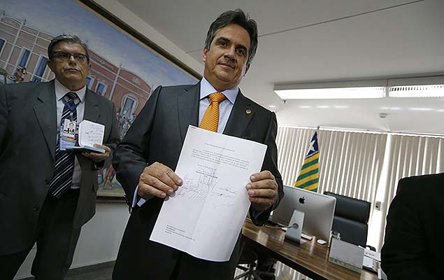 Presidente do PP, senador Ciro Nogueira (PI), diz que o partido permanece na base de apoio ao governo at a votao do impeachment 
