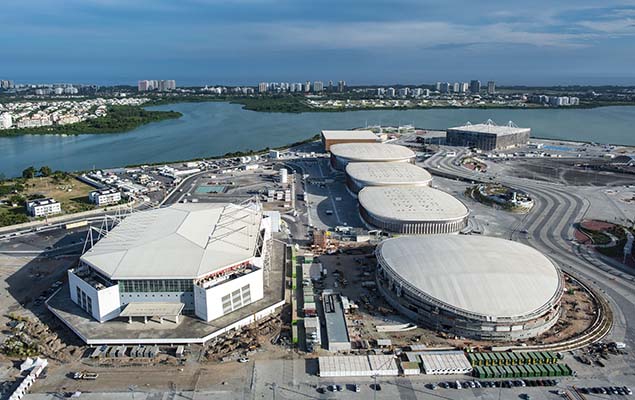Vista area do conjunto de instalaes do Complexo Esportivo Cidade dos Esportes, na zona oeste do Rio de janeiro, h 100 dias dos Jogos
