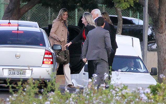 Marcela Temer, mulher do vice-presidente Michel Temer, chega ao Palcio do Jaburu, em Braslia (DF), na tarde desta quarta-feira