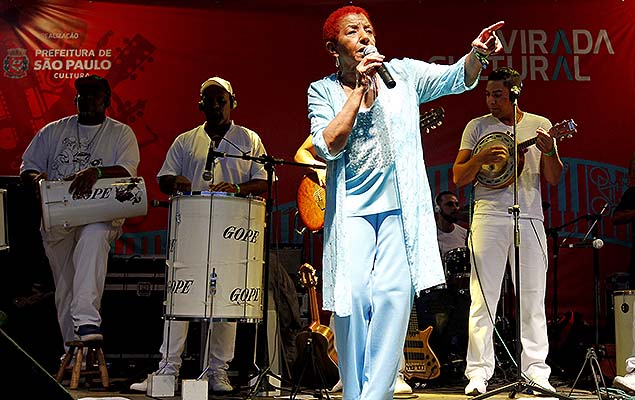 Show da cantora Leci Brando no palco Pirituba, na zona norte, durante a Virada Cultural de So Paulo, neste sbado