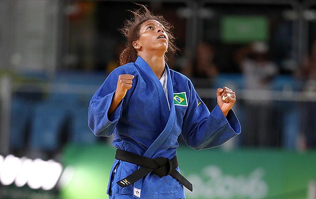 Rafaela Silva conquista o 1 ouro do Brasil aps vencer a mongol Sumiya Dorjsuren na final do jud, nos Jogos do Rio, nesta segunda-feira