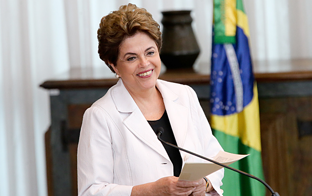 A presidente afastada Dilma Rousseff durante leitura da carta aos senadores e ao povo brasileiro, realizada em um pronunciamento no Palcio da Alvorada