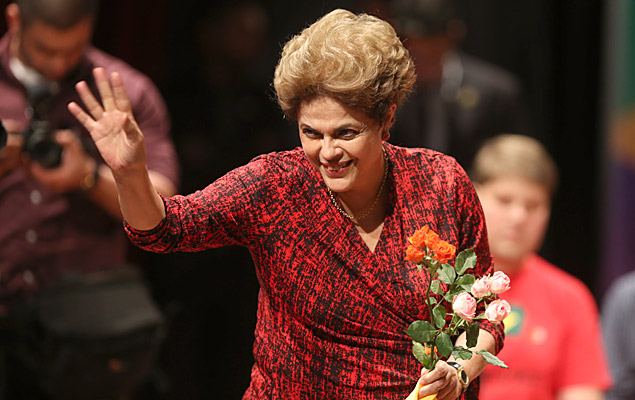 A presidente afastada Dilma Rousseff participa do evento "Ato em Defesa da Democracia", em Brasília (DF).
