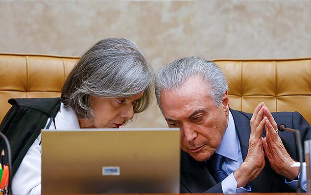 Michel Temer e a ministra Cármen Lúcia durante sessão no STF, em Brasília (DF)