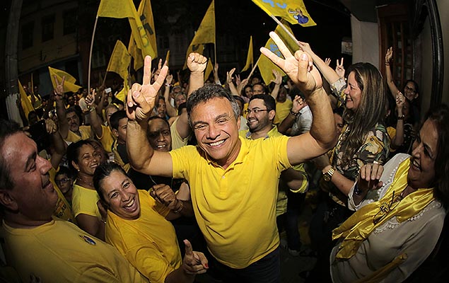 Zenaldo Coutinho, do PSDB,  reeleito prefeito de Belm, no PA; ele bateu Edmilson Rodrigues, do PSOL, neste domingo