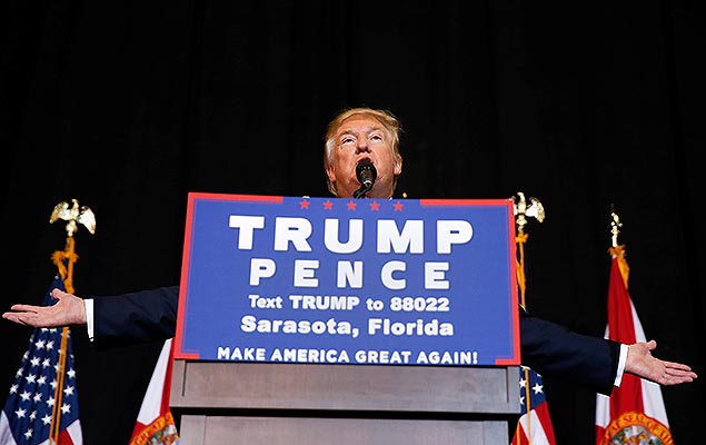 Donald Trump, candidato republicano  Presidncia dos EUA, em comcio de campanha em Sarasota, na Flrida, nesta segunda-feira
