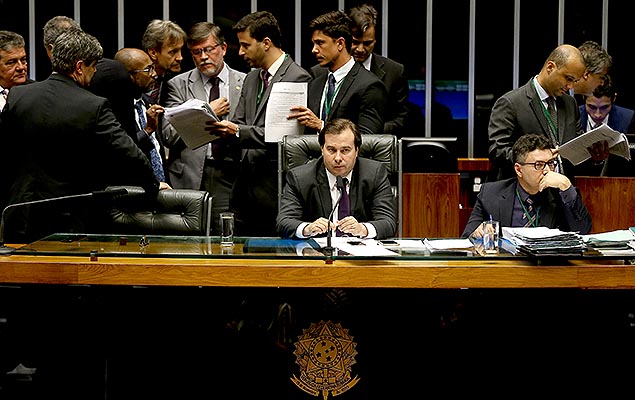 O presidente da Câmara, Rodrigo Maia, durante a votação sobre o pacote que reúne um conjunto de medidas de combate à corrupção (DF)