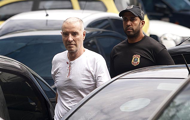 O empresrio Eike Batista chega  Superintendncia da Polcia Federal, na zona porturia do Rio, para prestar depoimento