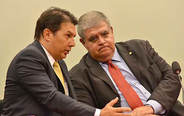 Os deputados Arthur Maia (PPS-BA) e Carlos Marun (PMDB-MS) em reunio da Comisso Especial da Reforma da Previdncia