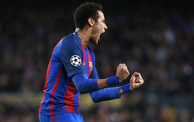 Neymar festeja gol sobre o PSG no Camp Nou