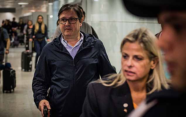 O deputado federal Rodrigo Rocha Loures (PMDB-PR) chega de Nova York no Aeroporto de Cumbica, nesta sexta-feira (19) em Guarulhos (SP), aps ser citado na delao de executivos da JBS.