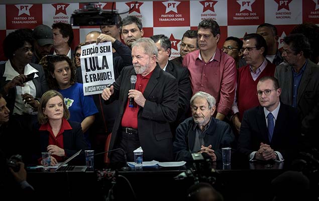 O ex-presidente Lula fala sobre a sua condenao na Lava Jato no diretrio do Partido dos Trabalhadores, em So Paulo, nesta quinta