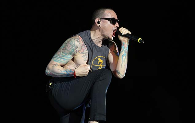 Chester Bennington, vocalista da banda Linkin Park, que morreu nesta quinta aos 41 anos