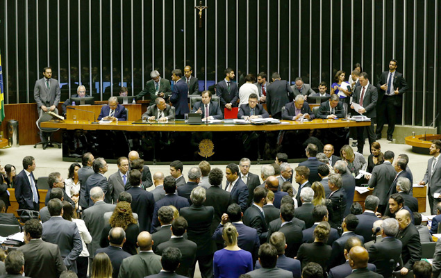 O plenário da Câmara dos Deputados, em sessão da reforma política