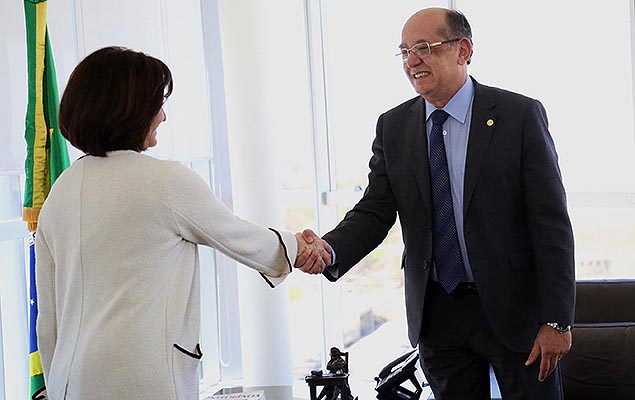 Ministro Gilmar Mendes recebe Raquel Dodge, que foi nomeada procuradora-geral da Repblica, na sede do TSE, em Braslia 