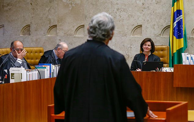 Procuradora-geral da República, Raquel Dodge, em sessão do STF que julga questões relativas à denúncia contra Temer, em Brasília 