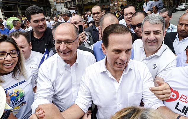 Os tucanos Geraldo Ackmin e Joo Dria em conveno do partido; PSDB de So Paulo elege nova direo neste domingo