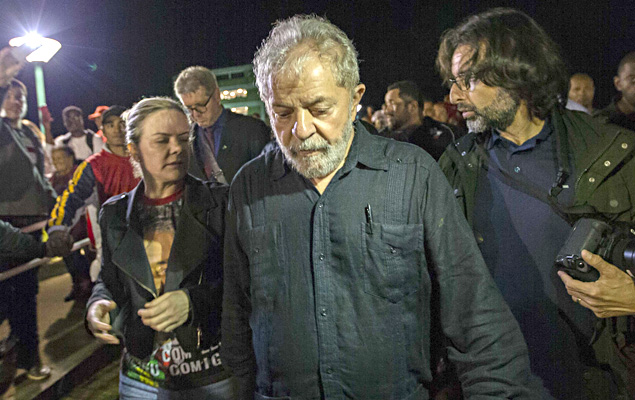 Gleisi Hoffmann, leader of the Worker's Party, and former president Lula in Paran