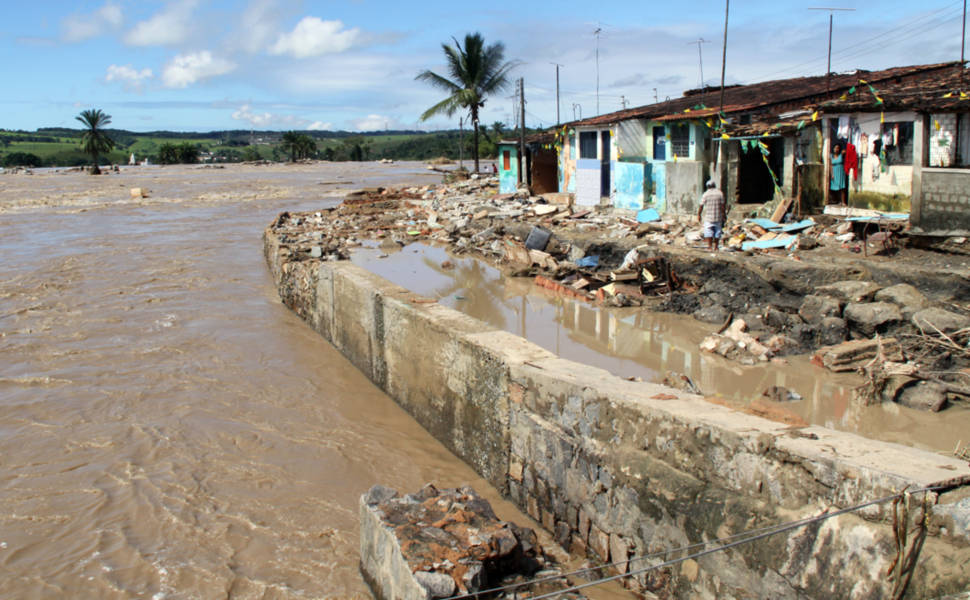 Chuvas Em Alagoas Cotidiano Fotografia Folha De S Paulo