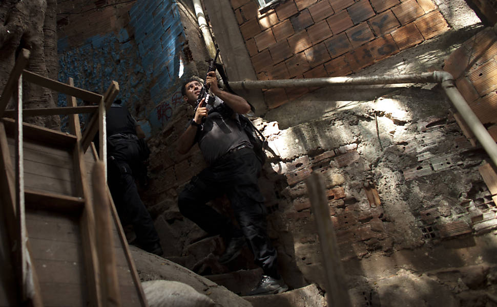 Opera O Policial Na Favela Da Rocinha Cotidiano