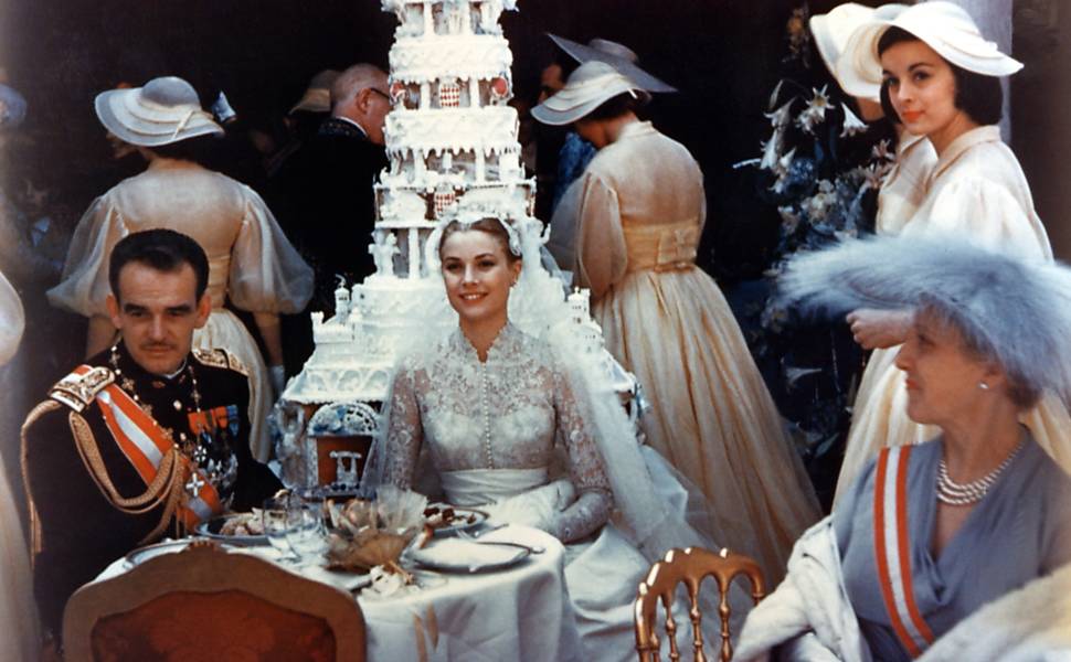 Fotos e acessórios que compõem a mostra "Os Anos Grace Kelly, Princesa de Mônaco"