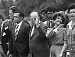 Dulce Figueiredo (1928-2011) a segunda da direita para a esquerda era viúva de João Baptista Figueiredo (1918-1999), o último presidente do regime militar. Ela morreu nesta segunda-feira (6) no Rio de Janeiro, aos 83 anos de idade. Dulce sofria de câncer e de acordo com um de seus netos, João Baptista Figueiredo, estava bastante debilitada