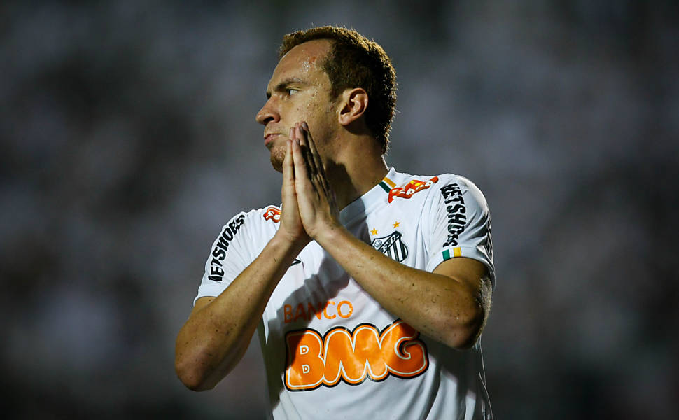 Zé Love lamenta chance perdida Veja mais sobre o jogo