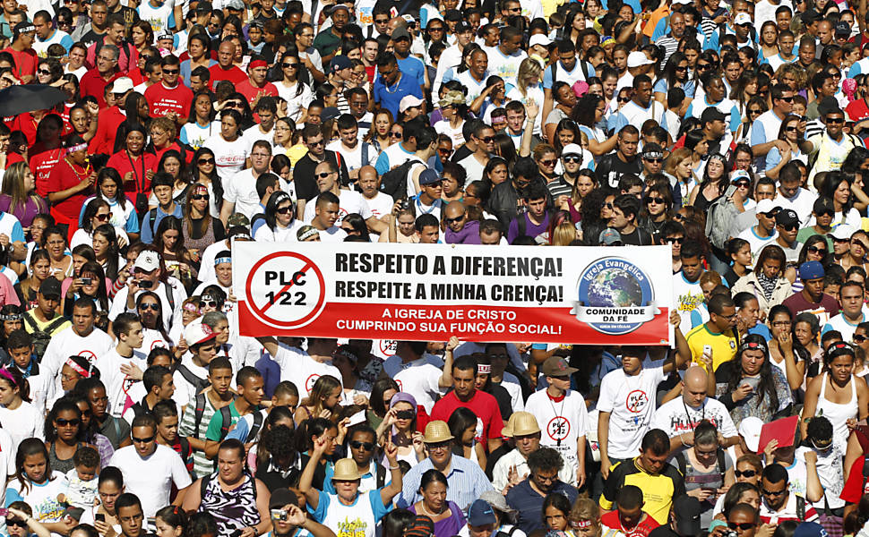 Com trios elétricos, Marcha para Jesus, na zona norte de São Paulo, reúne milhares de fiéis evangélicos de todo o país Leia Mais