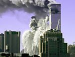 Primeira das torres do WTC colapsa após ataques terroristas em Nova York