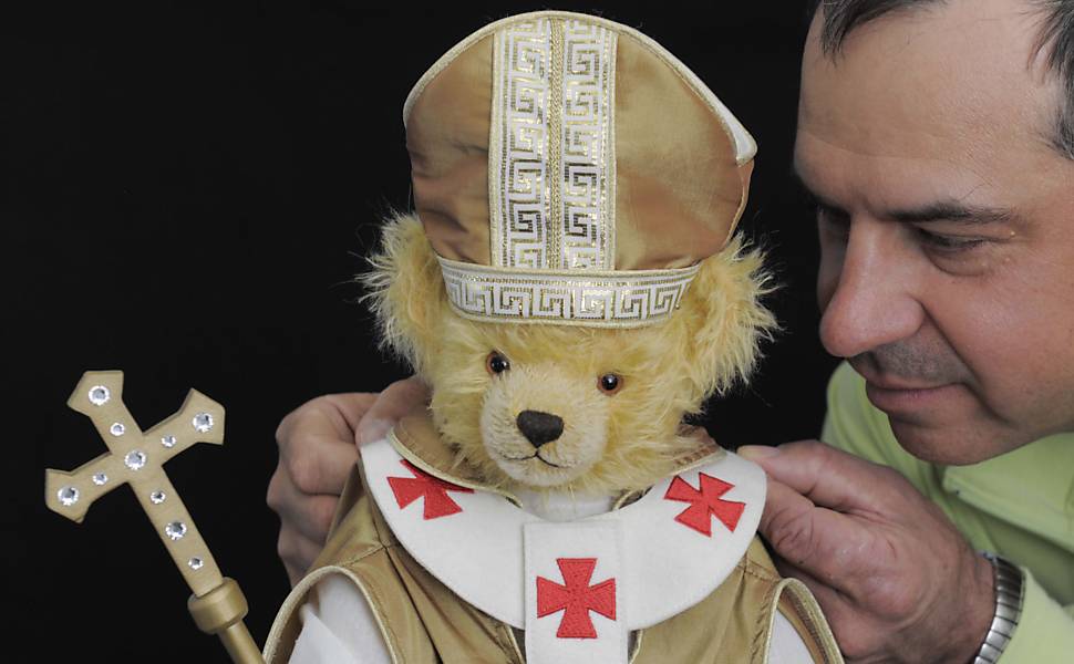 Alemanha lança "Urso Bento 16" para celebrar visita do papa  (01/09/2011) Leia mais