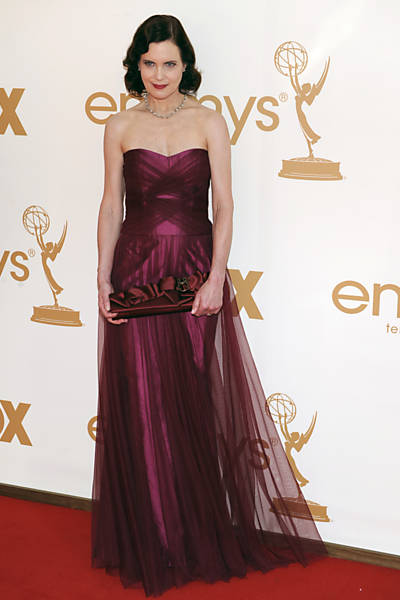 Elizabeth McGovern chega ao Teatro Nokia para a 63ª edição do Emmy Awards; veja a lista de vencedores da noite