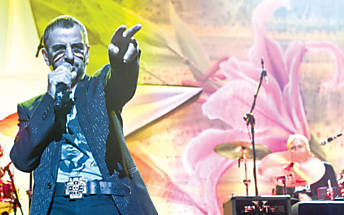 Ringo Starr em apresentao no Credicard Hall, em So Paulo; show segue para Rio, Belo Horizonte, Braslia e Recife