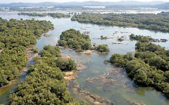 Rio Xingu emtrecho que ser alagado coma construo da usina hidreltrica de BeloMonte, no Estado do Par
