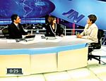 O casal entrevista Dilma Rousseff, então candidata à presidência, em 2010