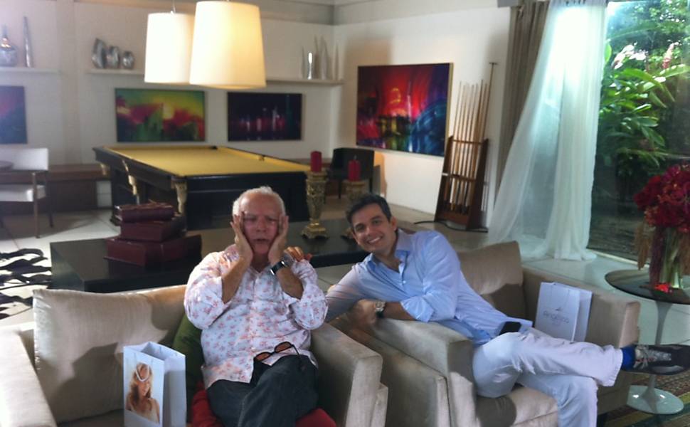 Ney Latorraca e Otaviano Costa brincam durante as gravações Ney Latorraca e Otaviano Costa brincam durante as gravações